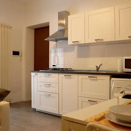 Apartament Giallo Como